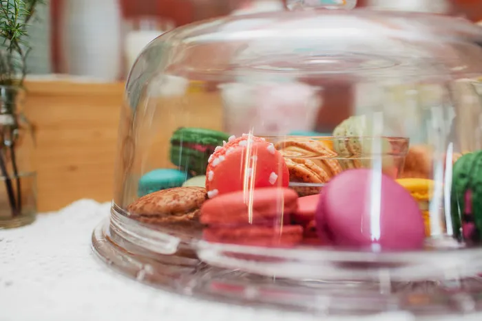 Photo by Sayher Heffernan. theweddingnotebook.com