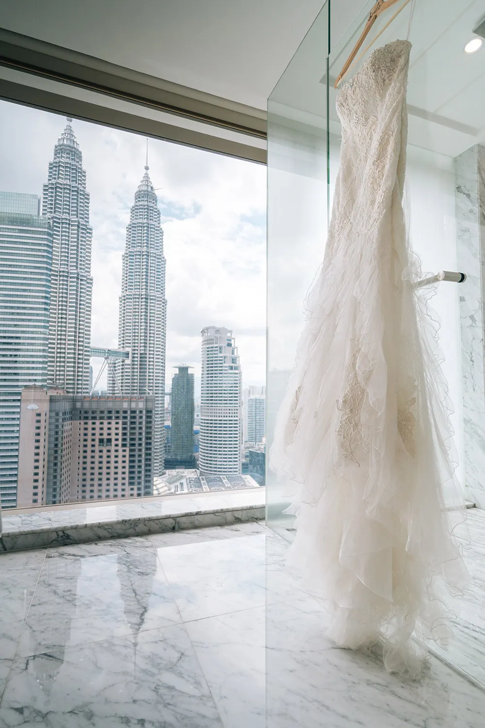 Photo by Jon Low Photography. theweddingnotebook.com