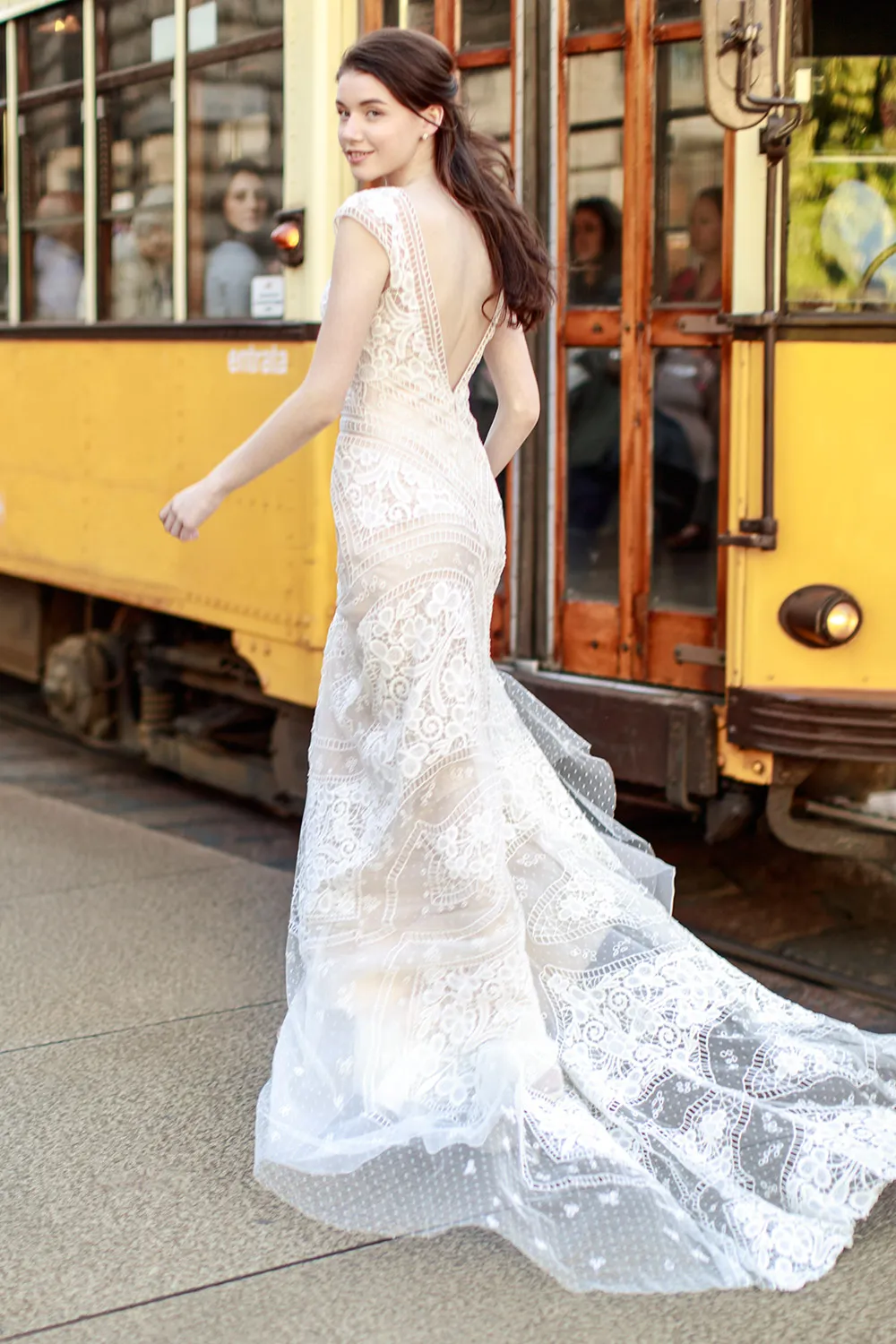 Gemy Maalouf Fall 2017 Bridal Collection. theweddingnotebook.com