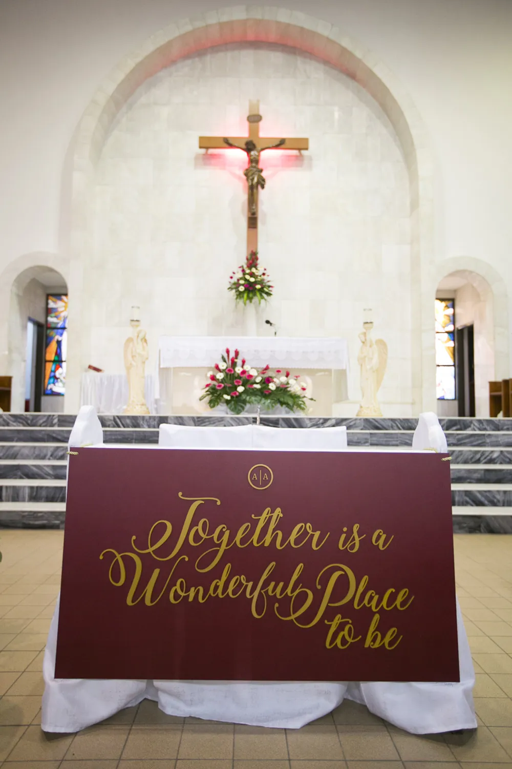 Photo by Anna Rina. theweddingnotebook.com