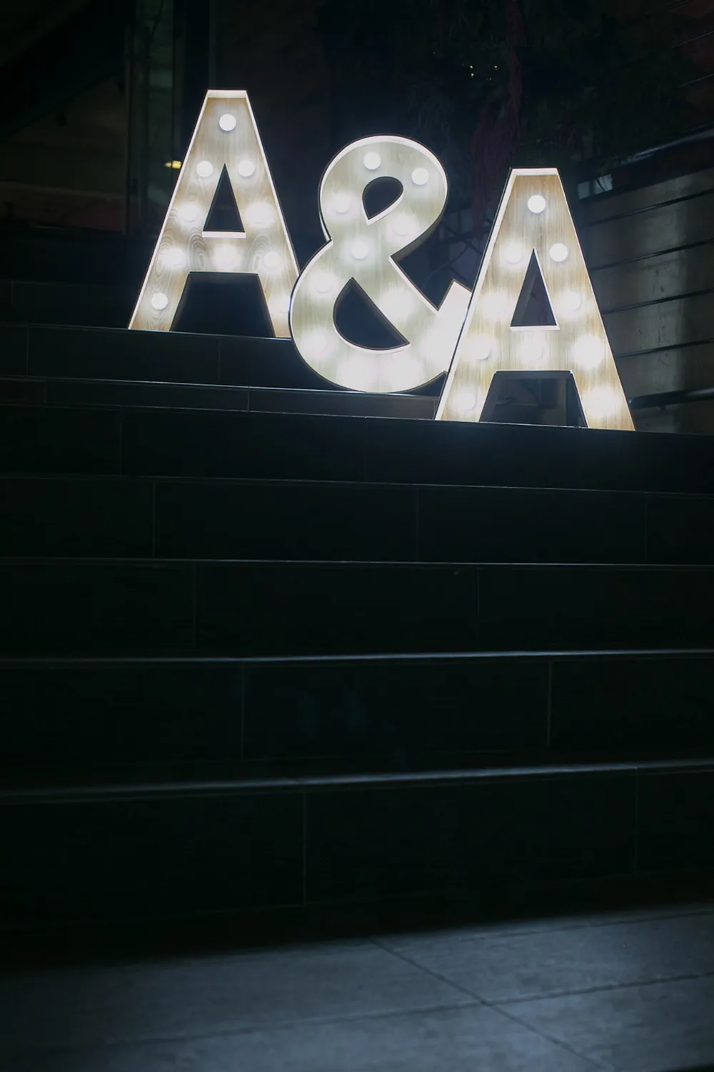 Photo by Anna Rina. theweddingnotebook.com