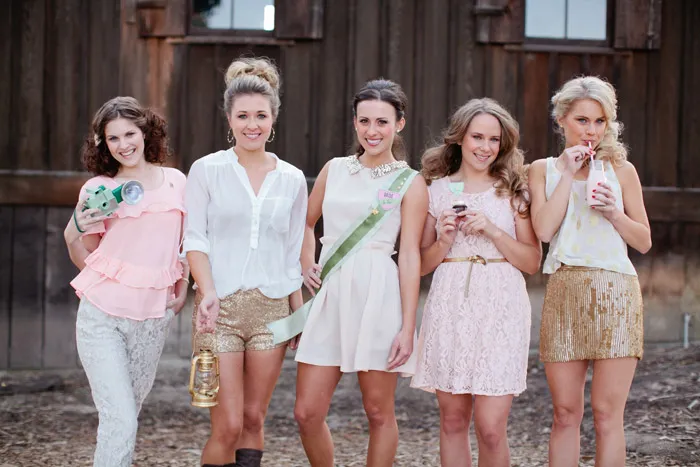 Bridal shower party. Beau &amp; Arrow Events. Photo by Swoon by Katie. theweddingnotebook.com