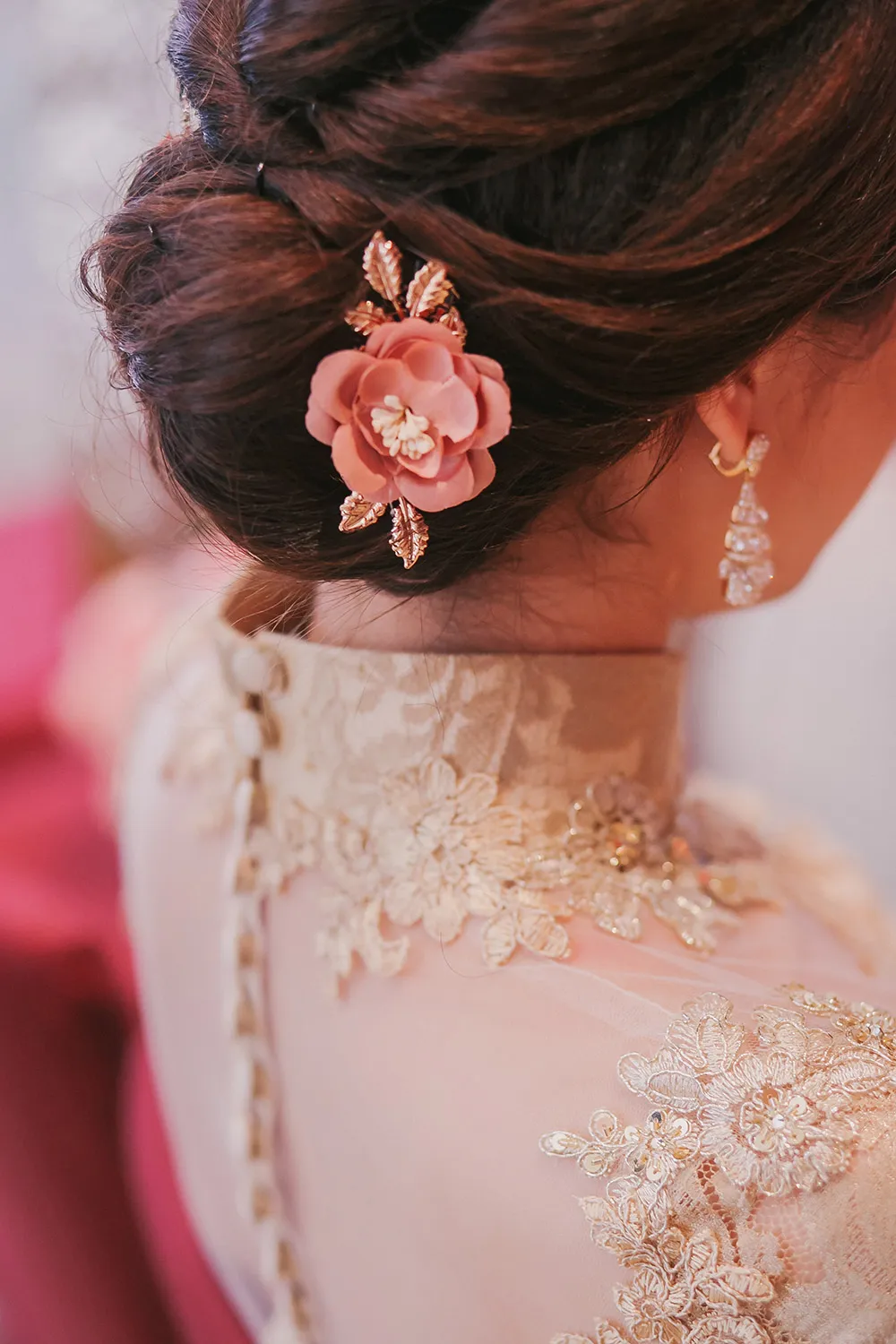 Photo by Deviews Production. theweddingnotebook.com