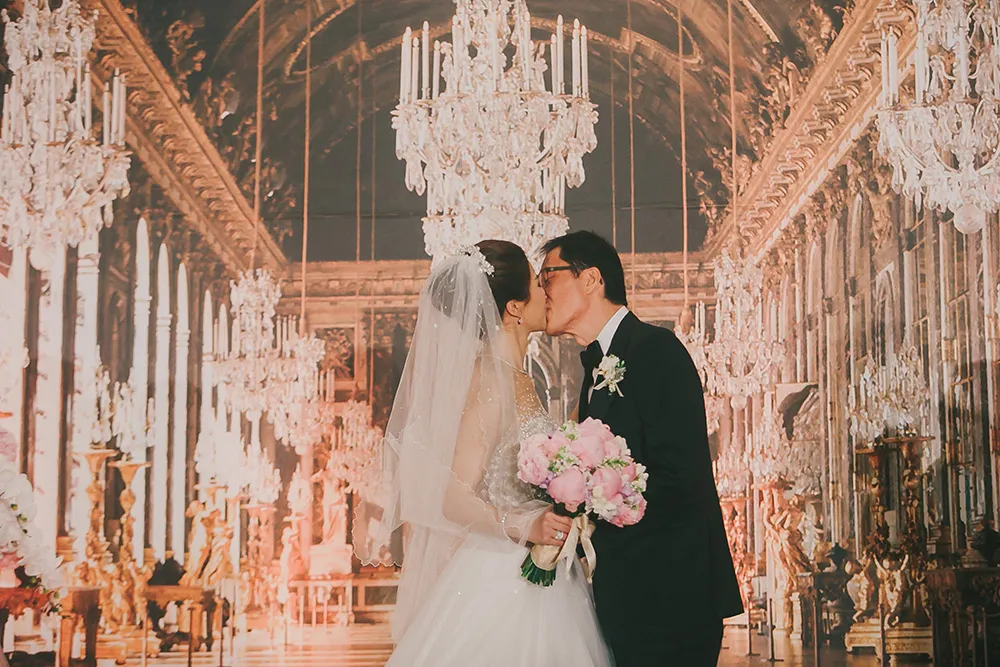 Photo by Deviews Production. theweddingnotebook.com