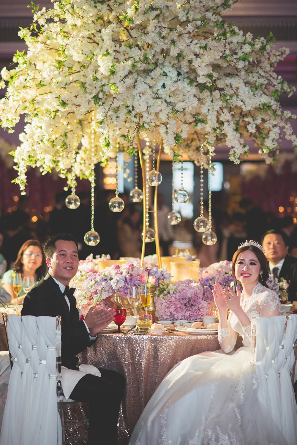 Jon Low Photography. theweddingnotebook.com