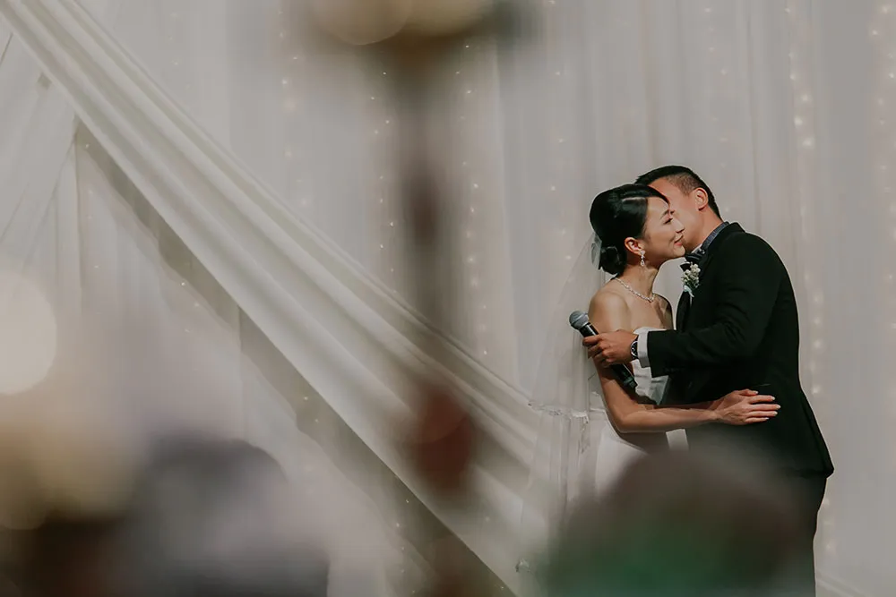 Photo by Louis Loo Photography. theweddingnotebook.com