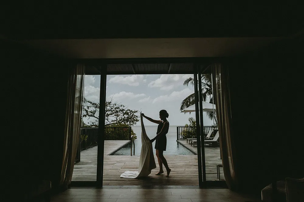 Photo by Trees On The Moon. theweddingnotebook.com