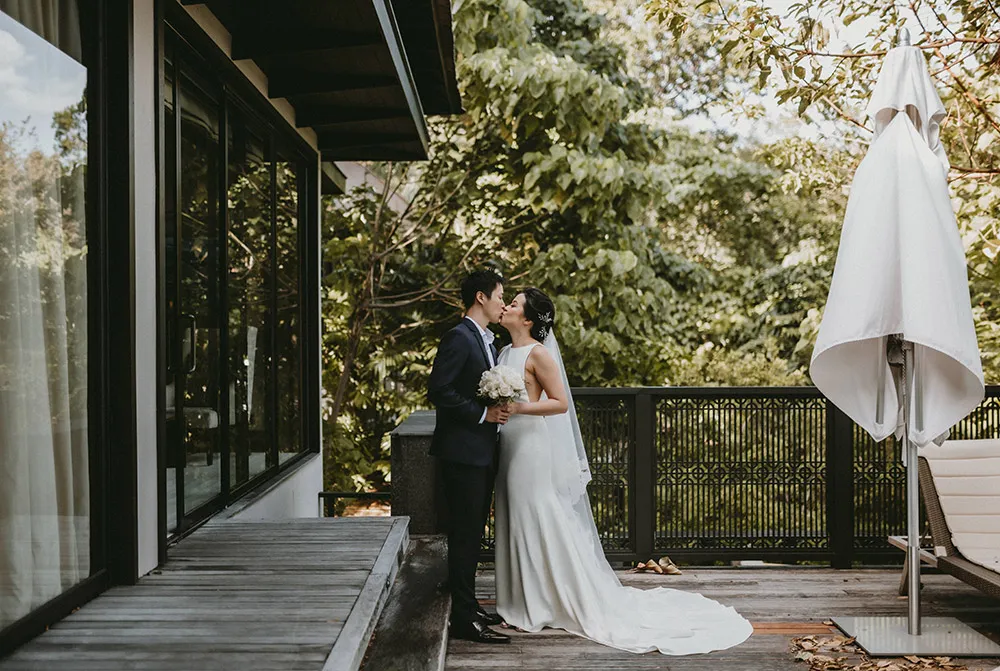 Photo by Trees On The Moon. theweddingnotebook.com