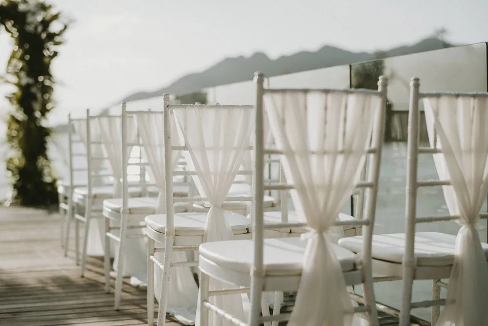 Photo by Trees On The Moon. theweddingnotebook.com