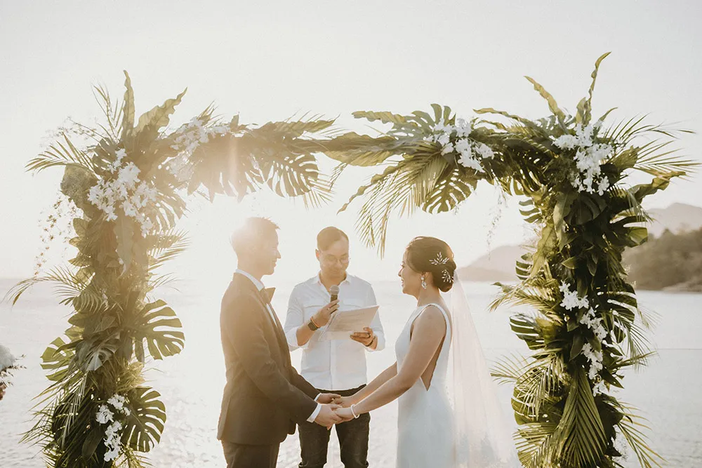 Photo by Trees On The Moon. theweddingnotebook.com