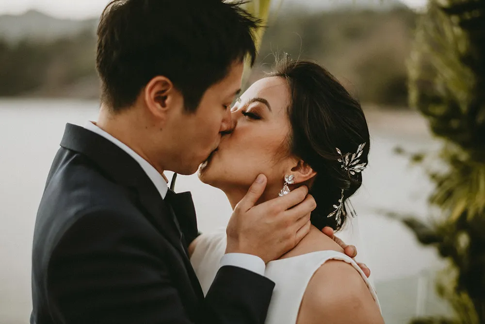 Photo by Trees On The Moon. theweddingnotebook.com