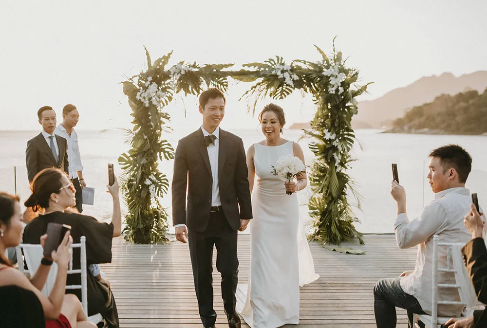 Photo by Trees On The Moon. theweddingnotebook.com