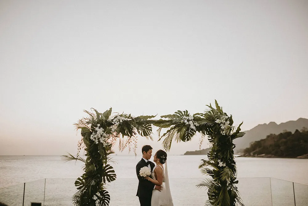 Photo by Trees On The Moon. theweddingnotebook.com