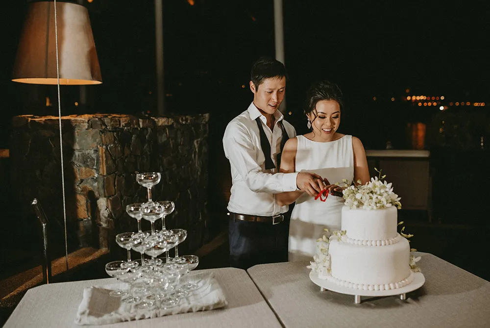 Photo by Trees On The Moon. theweddingnotebook.com