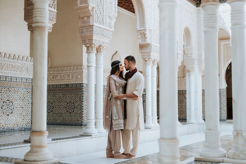 Photo by Jasmine of Munkeat Studio. theweddingnotebook.com