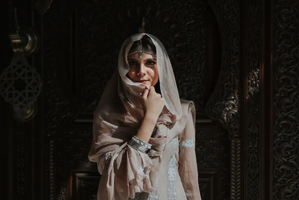 Photo by Jasmine of Munkeat Studio. theweddingnotebook.com