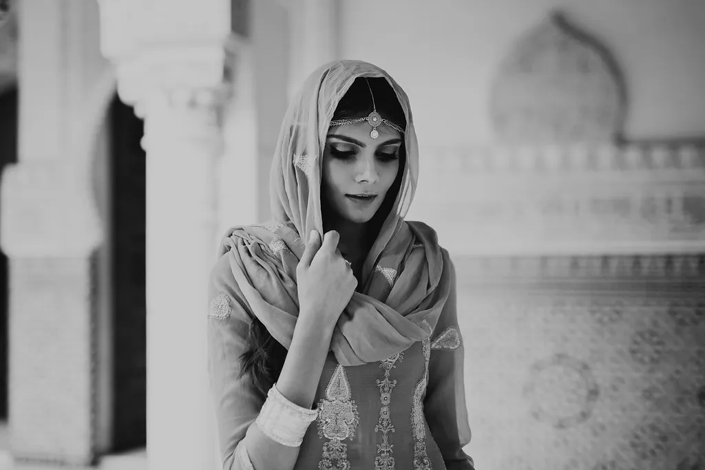 Photo by Jasmine of Munkeat Studio. theweddingnotebook.com