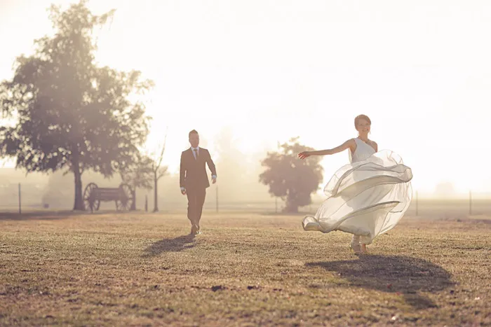 Bridal portraits in New Zealand by Raymond Phang Photography. theweddingnotebook.com