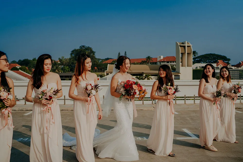 Bridesmaids. Smittenpixels Photography. theweddingnotebook.com