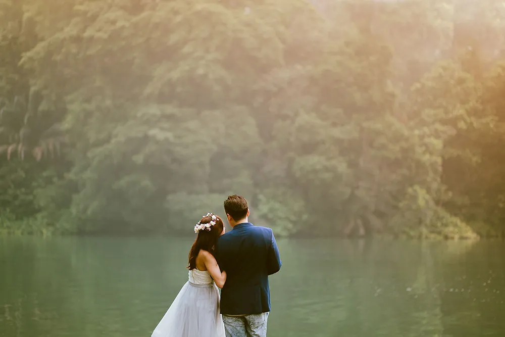 Photo by Studiokel Photography. theweddingnotebook.com 