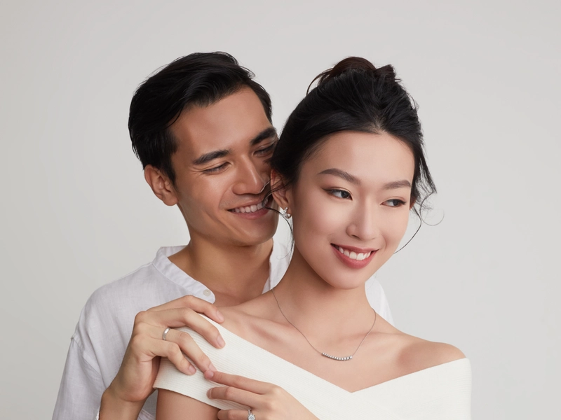 How to Choose the Perfect Wedding Band for You and Your Partner