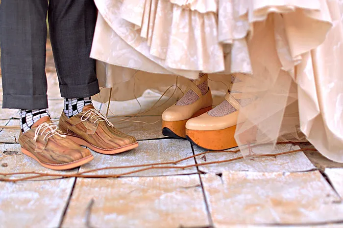 Photography by MangoRed. theweddingnotebook.com
