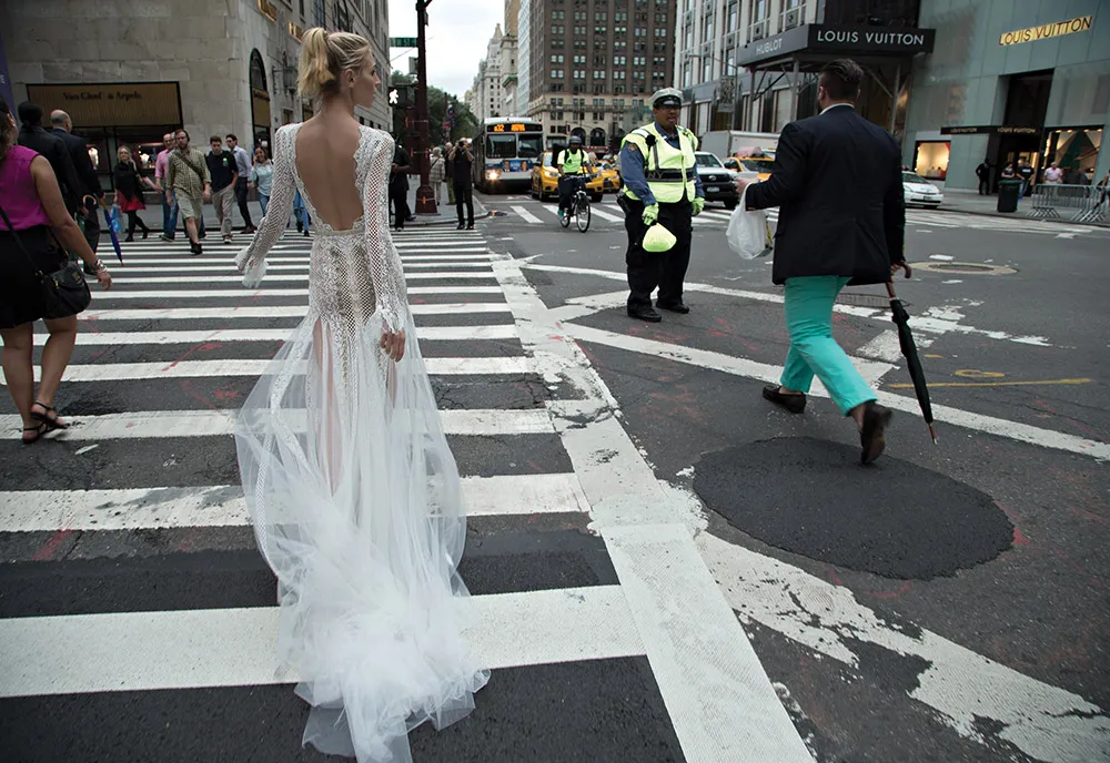 Inbal Dror Fall 2016 Collection. theweddingnotebook.com 