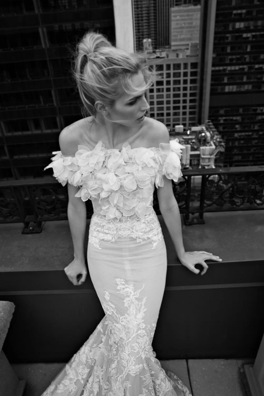 Inbal Dror Fall 2016 Collection. theweddingnotebook.com 
