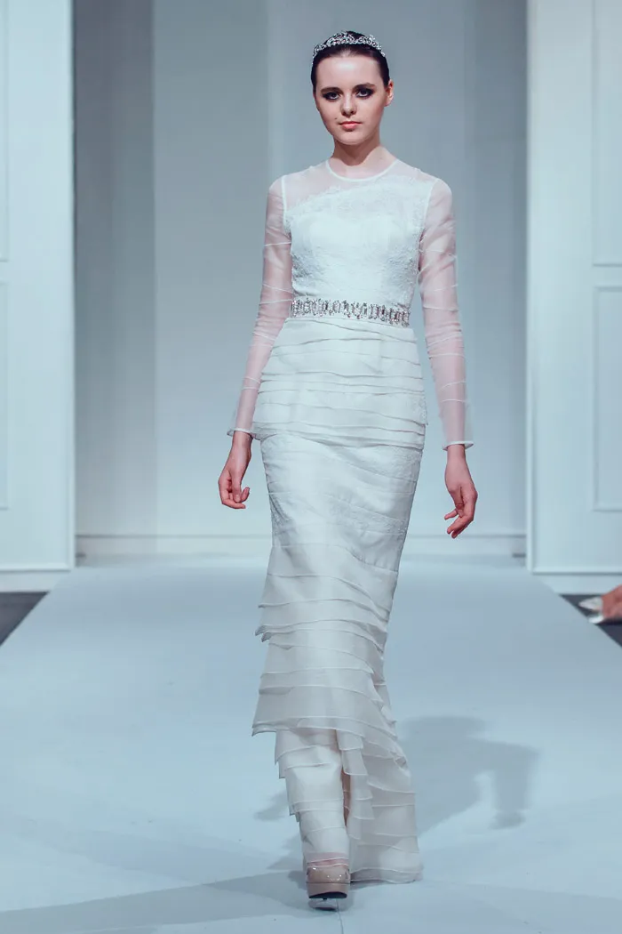 Photo by Funkydali/WAF. Innai Red 2015 Bridal Collection. theweddingnotebook.com