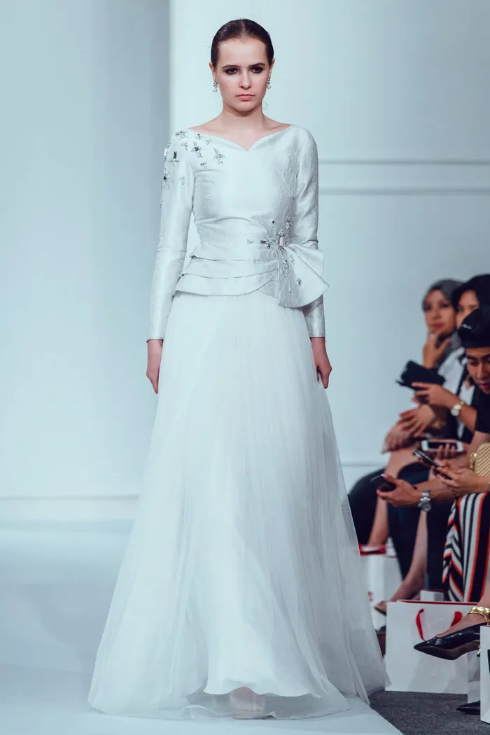 Photo by Funkydali/WAF. Innai Red 2015 Bridal Collection. theweddingnotebook.com