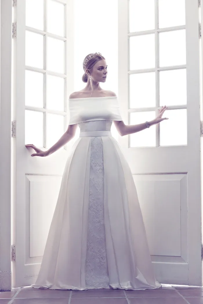Photo by Chuan Looi. Innai Red 2015 Bridal Collection. theweddingnotebook.com