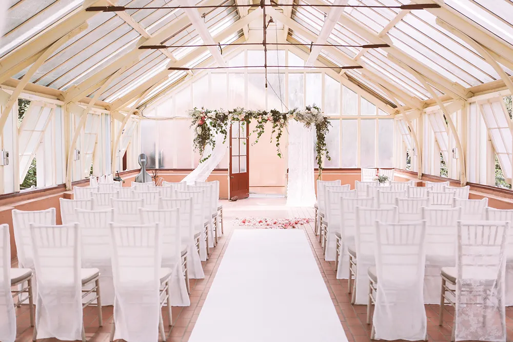 Photo by Jenny Sun Photography. theweddingnotebook.com