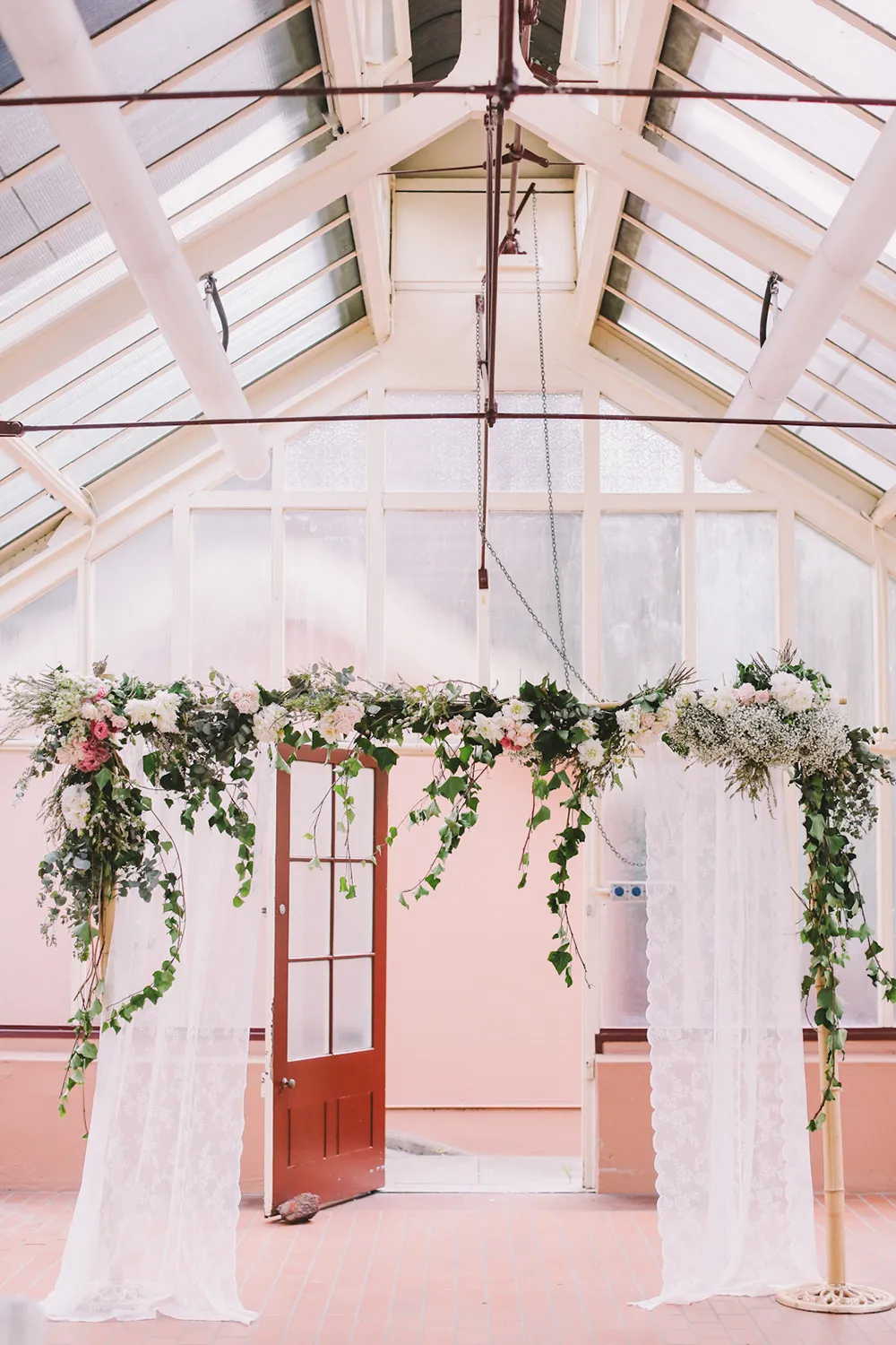 Photo by Jenny Sun Photography. theweddingnotebook.com