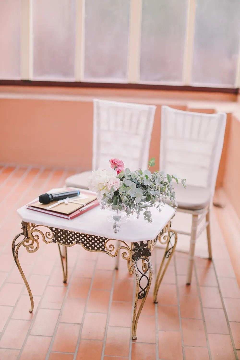 Photo by Jenny Sun Photography. theweddingnotebook.com