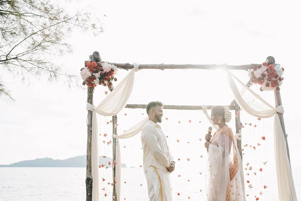 Photo by VRP Photography. theweddingnotebook.com