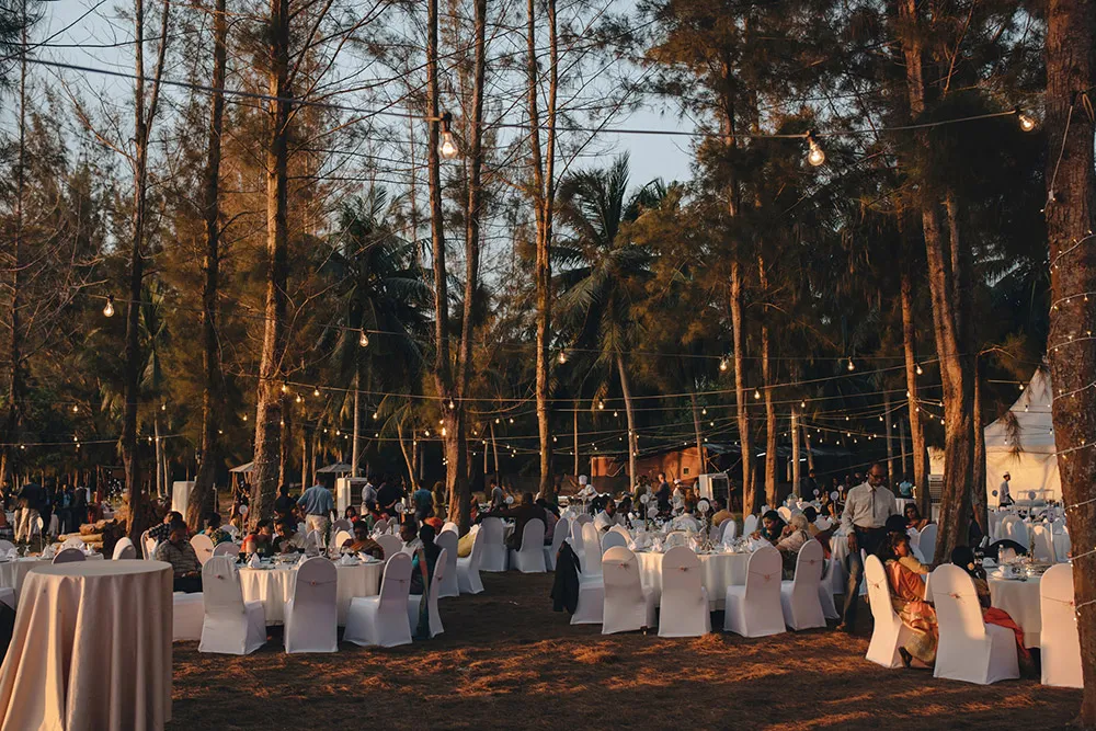 Photo by VRP Photography. theweddingnotebook.com