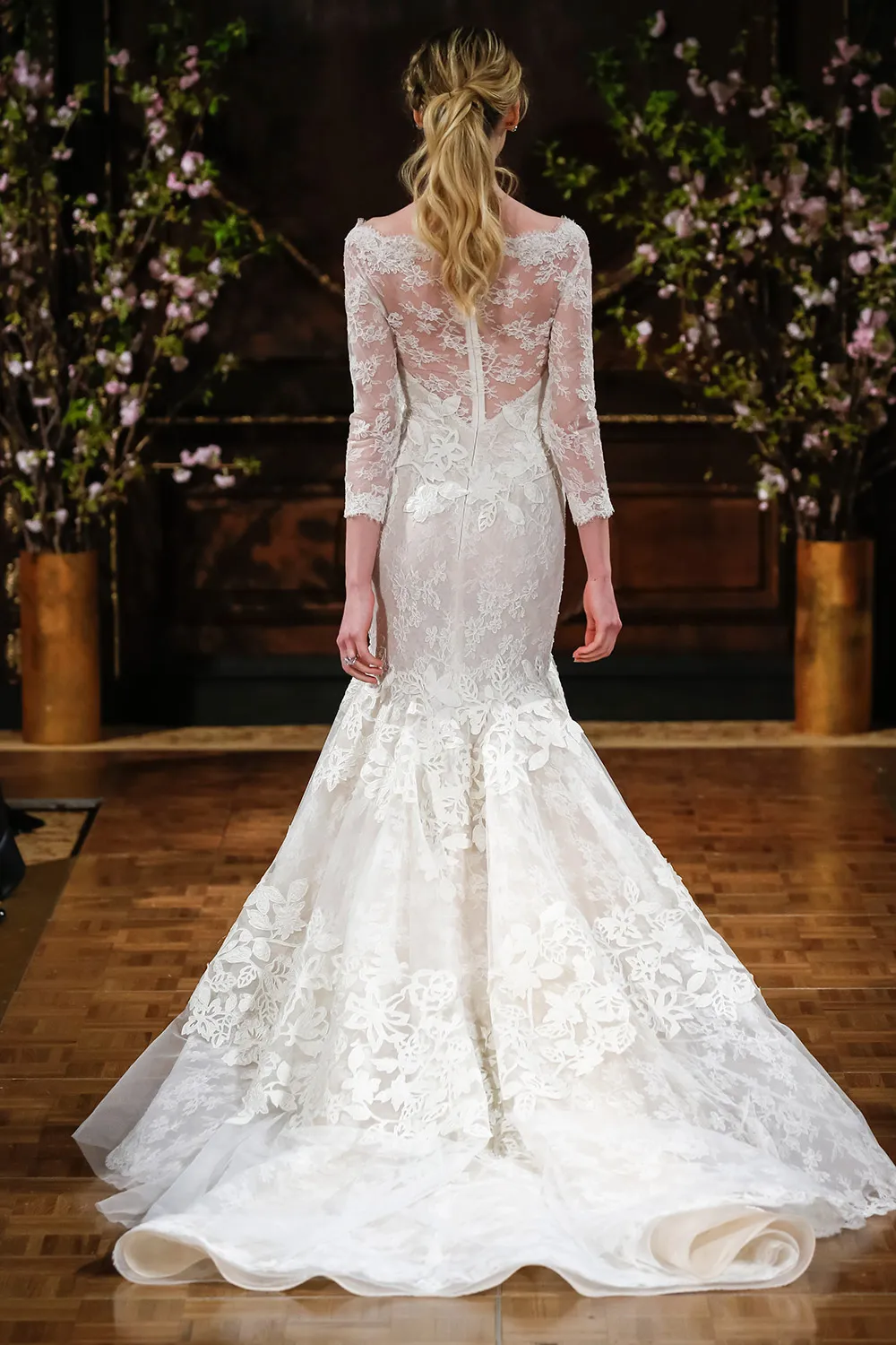 Broke - Isabelle Armstrong Spring 2017 Bridal Collection. theweddingnotebook.com 