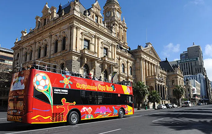 Red City Bus Cape Town, South Africa. Honeymoon itimerary for South Africa. theweddingnotebook.com