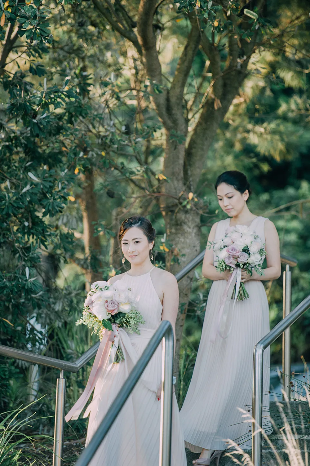 Photo by Daren Chong Photography. theweddingnotebook.com