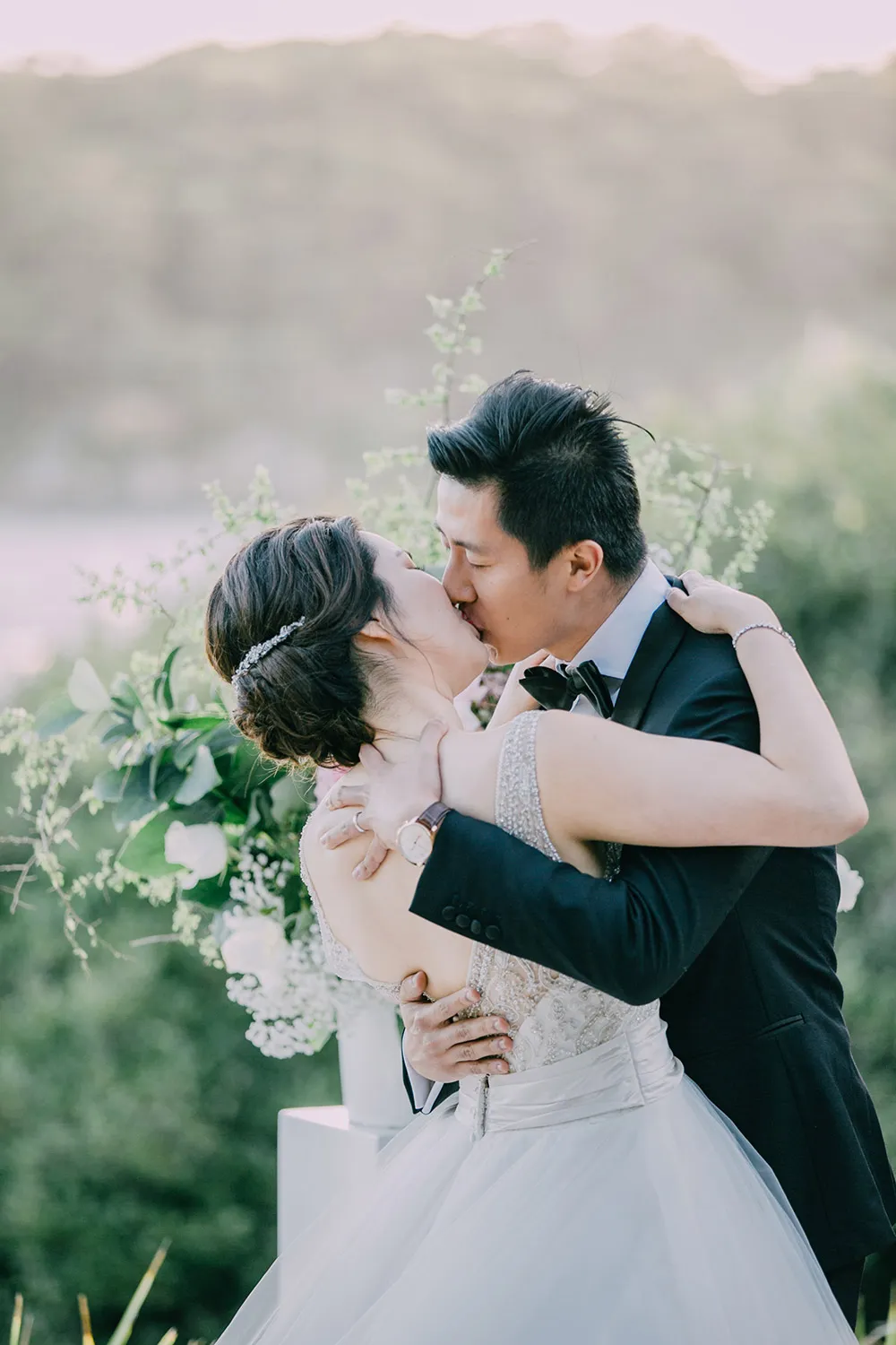 Photo by Daren Chong Photography. theweddingnotebook.com