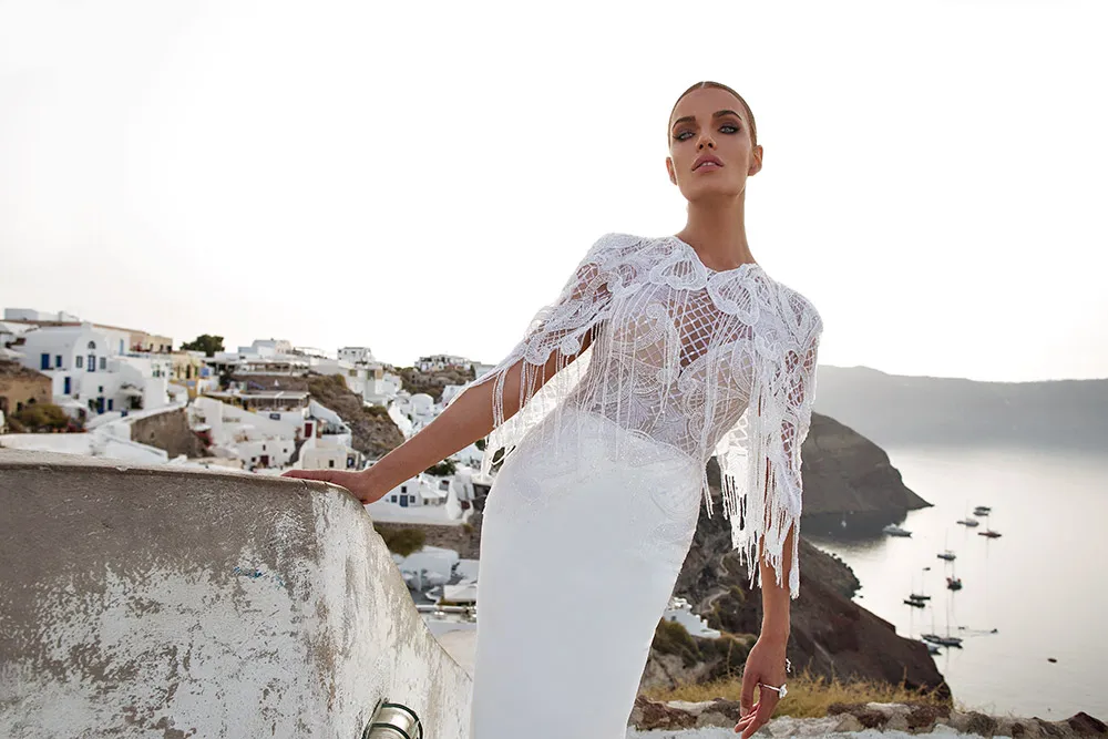 Julie Vino Fall 2016 Bridal Collection. theweddingnotebook.com