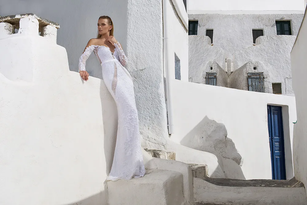 Julie Vino Fall 2016 Bridal Collection. theweddingnotebook.com