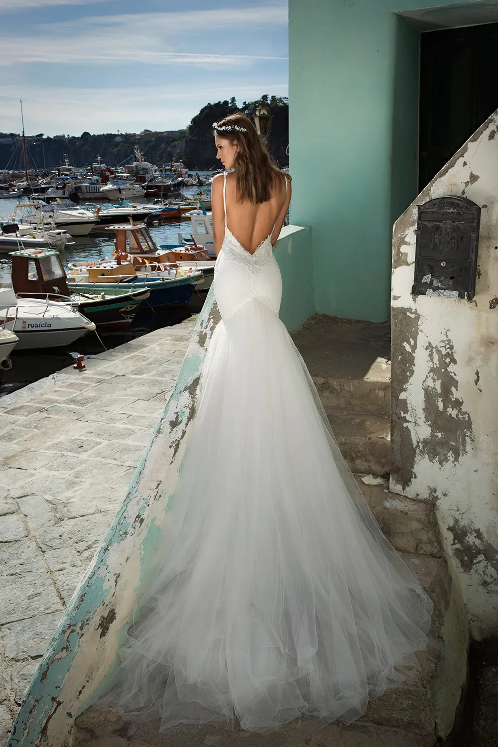 Julie Vino Fall 2017 Collection. theweddingnotebook.com