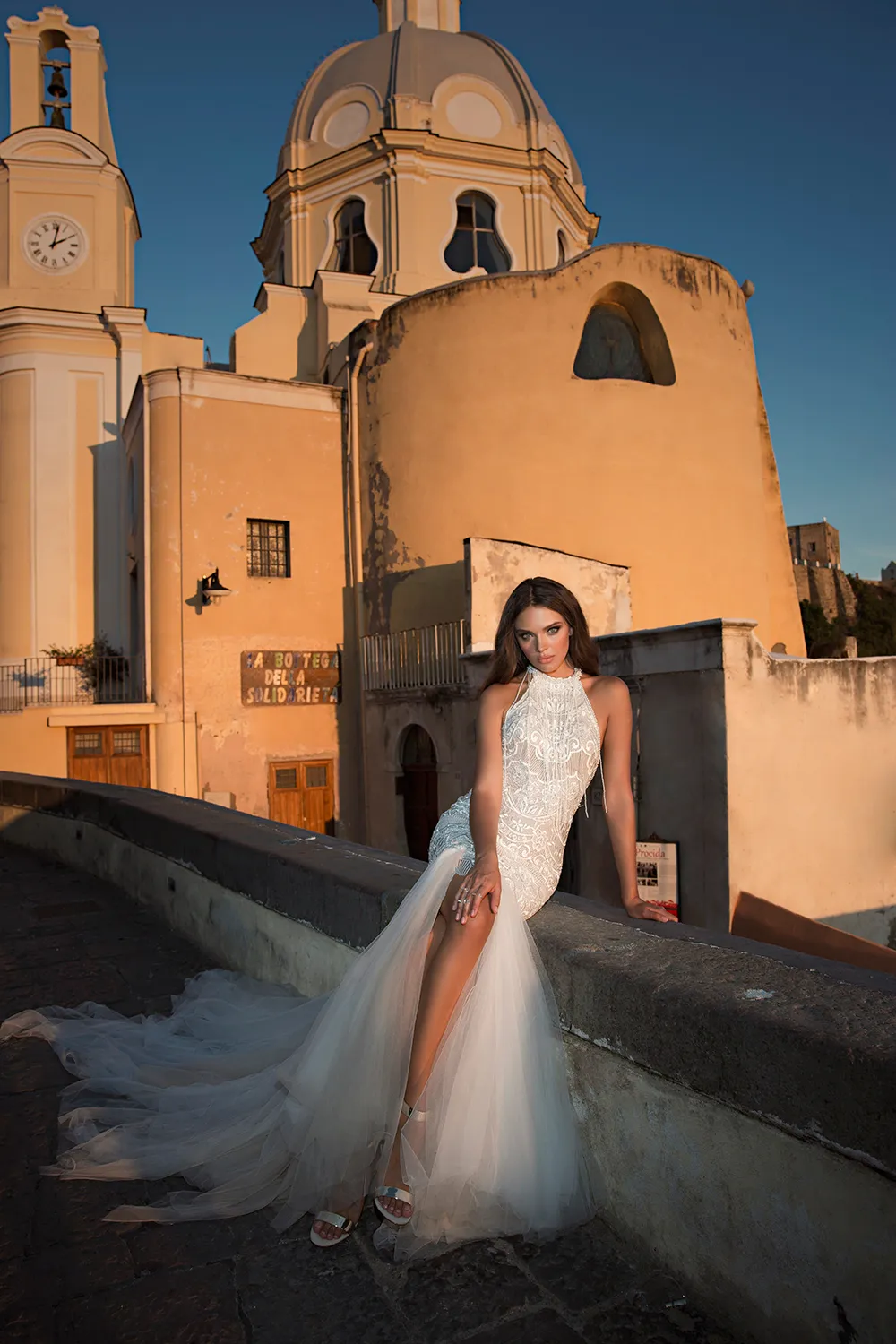 Julie Vino Fall 2017 Collection. theweddingnotebook.com