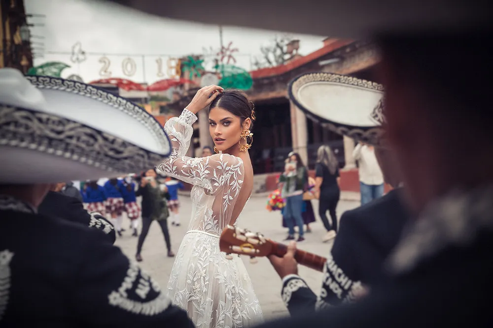 Julie Vino 2019 Bridal Collection. theweddingnotebook.com