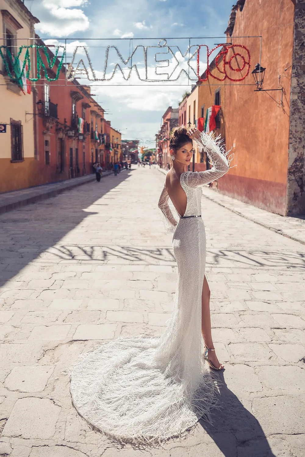 Julie Vino 2019 Bridal Collection. theweddingnotebook.com