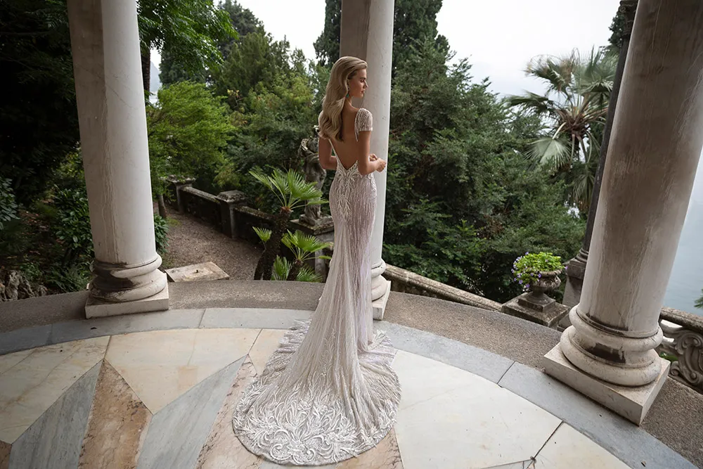 Julie Vino 2020 Bridal Collection. theweddingnotebook.com