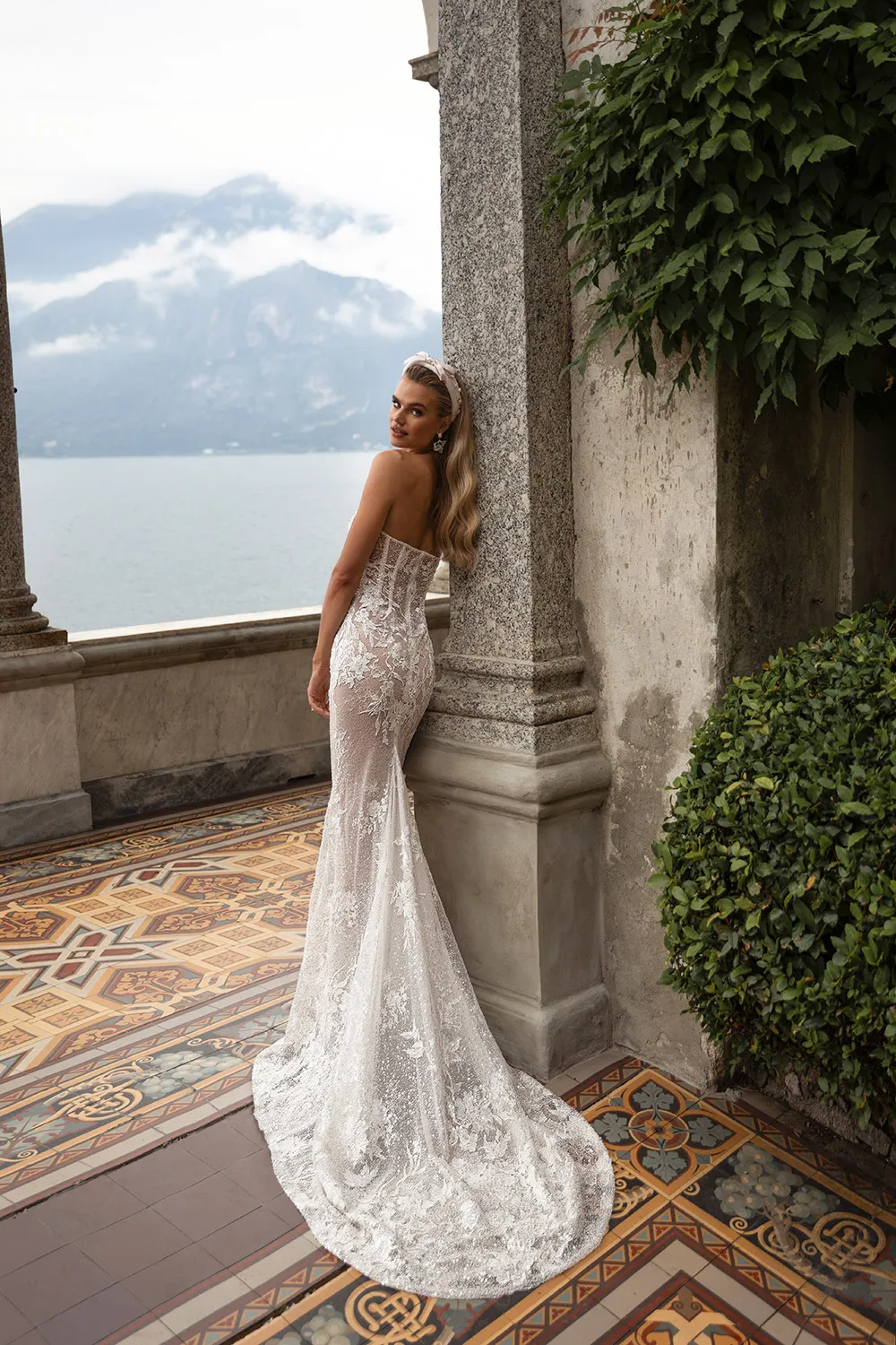 Julie Vino 2020 Bridal Collection. theweddingnotebook.com