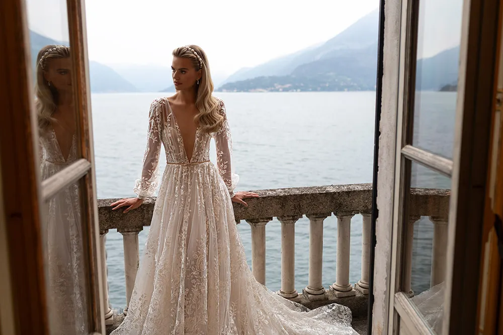 Julie Vino 2020 Bridal Collection. theweddingnotebook.com