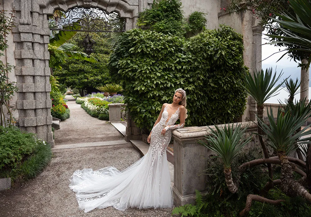 Julie Vino 2020 Bridal Collection. theweddingnotebook.com